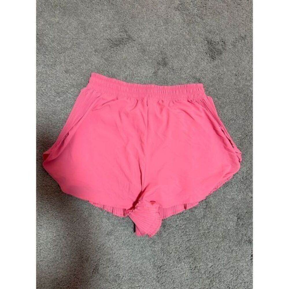 Marika Activeshorts Pink Pleated Back Active shorts NWOT Women's L